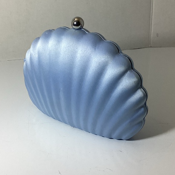 INC INTERNATIONAL CONCEPTS
Seashell Minaudiere Satin Crossbody, - Picture 2 of 8